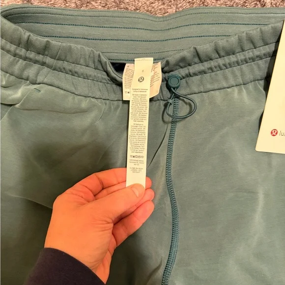 NWT Lululemon SoftStreme High Rise Pants Soft Green Regular - Picture 4 of 4